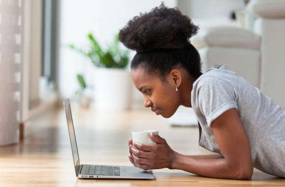 Grupos de apoyo online: auxilio a un click de distancia