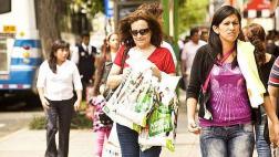Cinco secretos para venderle a un hombre y cinco para una mujer