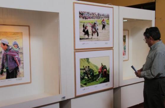 Escenas y personajes de Ayacucho en exhibición fotográfica