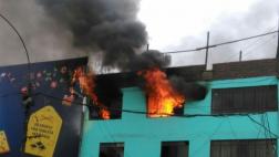 Rímac: incendio consumió local en el mercado de Caquetá