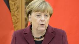 Angela Merkel dice que Volkswagen debe actuar con transparencia