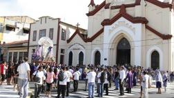 Señor de los Milagros recorrió principales calles de Iquitos