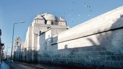 Arequipa: ciudad acostumbrada a levantarse desde sus escombros