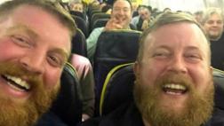Se encuentra a su doble idéntico en un avión