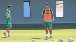Juan Vargas: peruano volvió a entrenar con normalidad en Betis