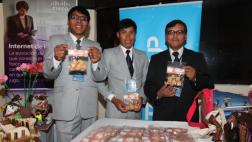 Puno: buscan combatir anemia con galletas de harina de lombriz