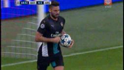 Olivier Giroud anotó golazo de tijera ante el Bayern (VIDEO)