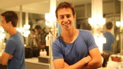 Bruno Ascenzo regresa al teatro como director de En el barrio