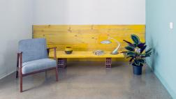 Decora el recibidor de tu casa con materiales reciclados