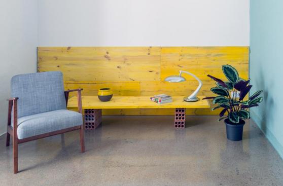 Decora el recibidor de tu casa con materiales reciclados