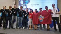 Estudiantes ganan premio por software para desastres naturales