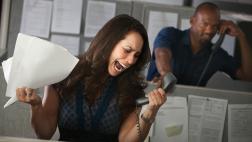 Diez actitudes que te convertirán en la más odiada del trabajo