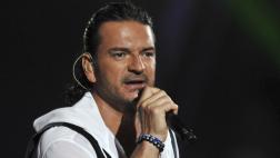 Ricardo Arjona y 10 de las mejores frases de sus canciones