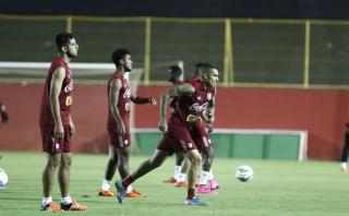 Selección peruana cumplió último entrenamiento en Bahía