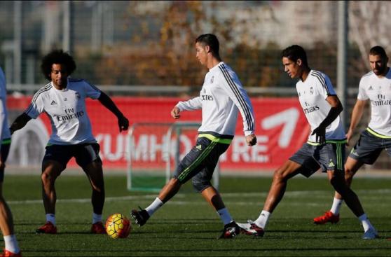 Real Madrid entrenó hoy con James, Benzema y Danilo [FOTOS]