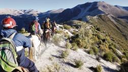 Buscan desenterrar 33 pueblos sepultados por lava hace 415 años