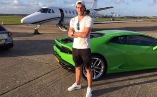 Insólito: Gareth Bale cree que manejar Lamborghinis lo lesionan