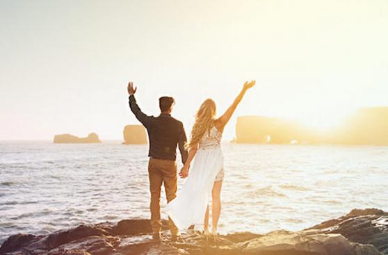 Esta pareja cambió una boda por un viaje a Islandia