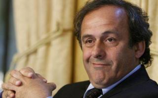 Platini: informe revela que UEFA conocía que cobraba de la FIFA
