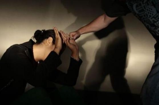 ¿Cómo la Gran Recesión en EE.UU aumentó la violencia doméstica?