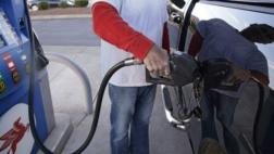 Petróleo cae a niveles de 2009 ¿quién gana y quién pierde?