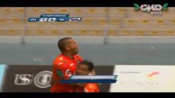 Donald Millán y el gol de rebote que lo favoreció ante Cristal