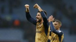 Arsenal venció 2-0 al Aston Villa y es líder de Premier League