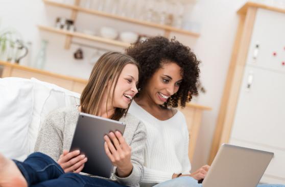 Consejos para trabajar con tu mejor amiga y mantener la amistad