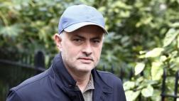 Manchester United contactó a Mourinho para sustituir a Van Gaal