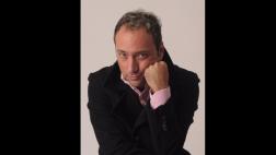 Carlos Galdós en "romántico" espectáculo para el 2016