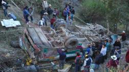 Puno: caída de bus deja ocho muertos, entre ellos dos menores