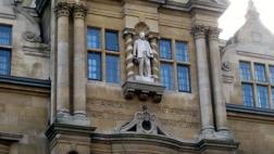 La polémica estatua que no quieren en la Universidad de Oxford