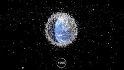 Hay millones de piezas de basura espacial rondando la Tierra