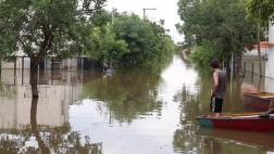 Miles de evacuados en la inundada ciudad argentina de Concordia