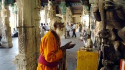 India: Templos vetan entrada de visitantes con jeans y bermudas