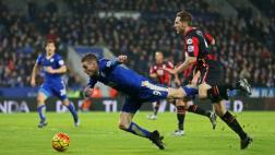 Leicester tropieza con el Bournemouth y deja líder al Arsenal