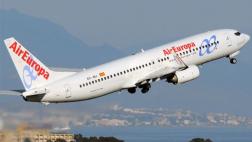 Intentó suicidarse abriendo la puerta de avión en pleno vuelo