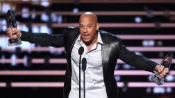 Vin Diesel se emocionó y cantó en homenaje a Paul Walker
