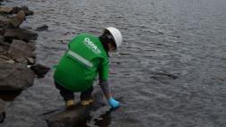 Denuncian contaminación por derrame de líquido asfáltico