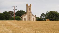 Esta iglesia está a la venta y no creerás lo que hay dentro