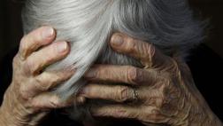 Bloquear la inflamación cerebral detendría avance del Alzheimer