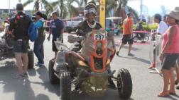 Dakar 2016: peruano Kike Umbert abandonó el rally por accidente
