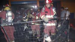 Villa El Salvador: incendio destruyó varios puestos de mercado