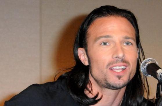Ex estrella "Power Rangers" recapturado y acusado de asesinato