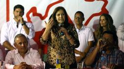 Lourdes Flores: “Acuña no tiene el peso para gobernar el Perú”