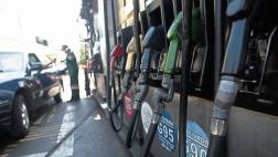 Dólar habría impedido que precio del combustible siga cayendo