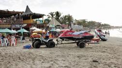 Piura: Máncora busca liberar playas invadidas por negocios