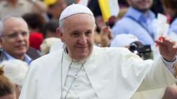 Papa Francisco dice que las redes sociales son "un don de Dios"