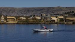 Perú y Bolivia medirán la profundidad del lago Titicaca