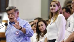 Townsend discrepa con Acuña: "Estoy a favor de unión civil"